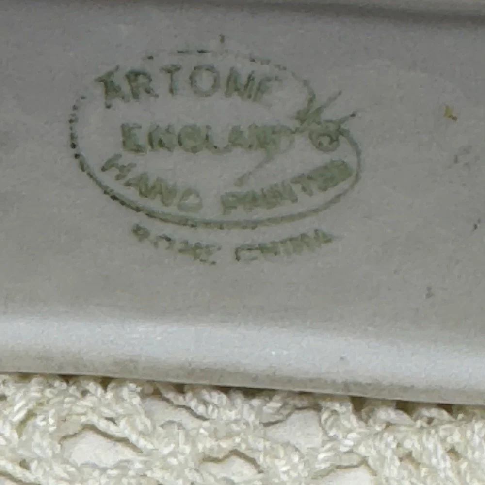 Artone England Hand Painted Bone China Trinket Box White Hibiscus Flower Vintage